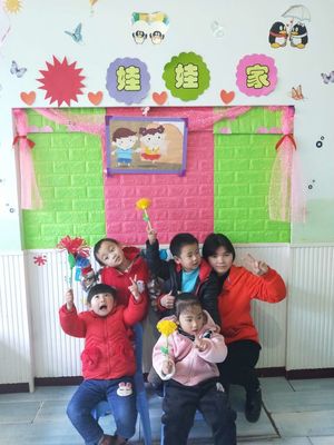 金苹果幼儿园小二班可爱的宝贝们棒棒哒