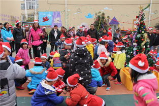 会泽县者海金苹果幼儿园举行圣诞节亲子活动