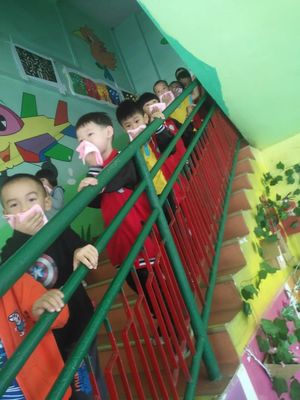 金苹果中英文第三幼儿园--防火、防震安全演练