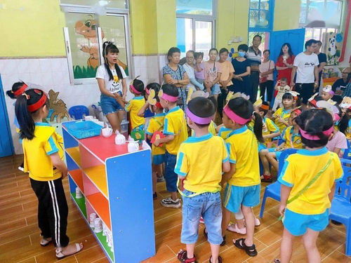 红歌唱响中国梦,浓情点亮中秋节 金苹果五园